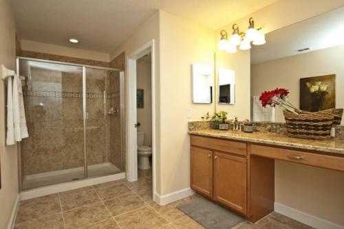 Villa Paradise Palms- 5 Bedroom Pool Home-3102pp
