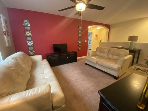 Villa Paradise Palms- 5 Bedroom Pool Home-3102pp