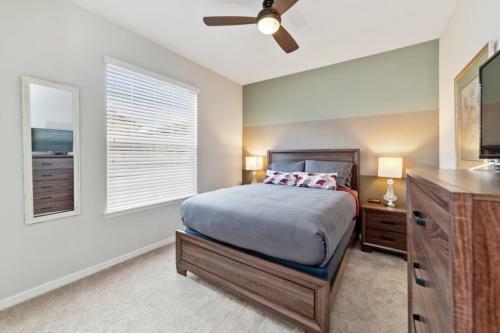Windsor At Westside Luxury Pool Home Home