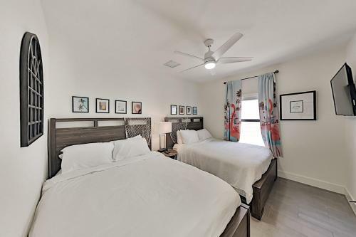 Pineapple Cove - Designer All-suite With Heated Pool Home