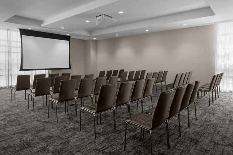 AC Hotel By Marriott Miami Dadeland
