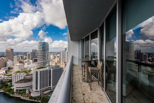 Lhg Icon Miami Apartments
