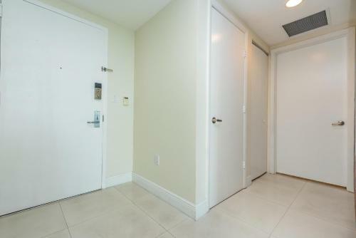 Lhg Icon Miami Apartments