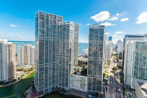 Lhg Icon Miami Apartments