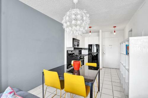 Wow Condo, Middle Of South Beach, Block From Ocean