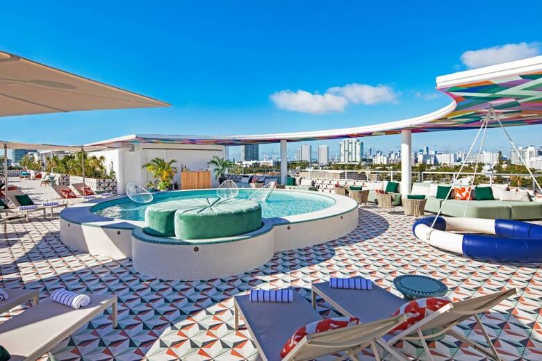 Hotel Moxy Miami South Beach