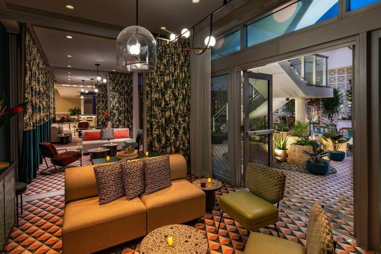 Hotel Moxy Miami South Beach
