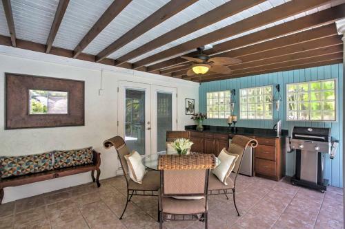Cozy Naples Home With Lanai - 1 Mi To Bluebill Beach