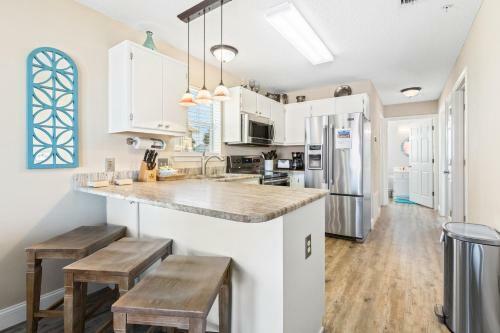 Sunset Harbour Villas 4-423