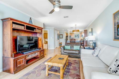 Sunset Harbour Palms 1