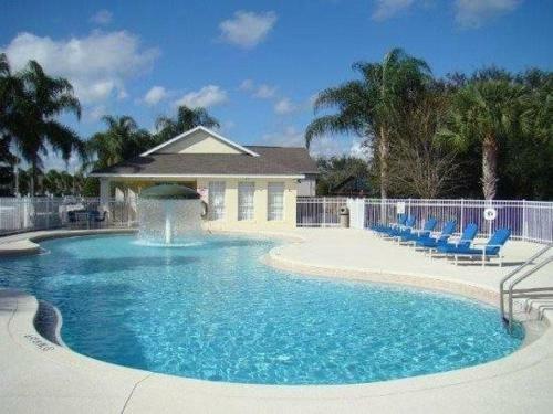 Contemporary 6 Bedroom 4 Bath Villa In Glenbrook Resort