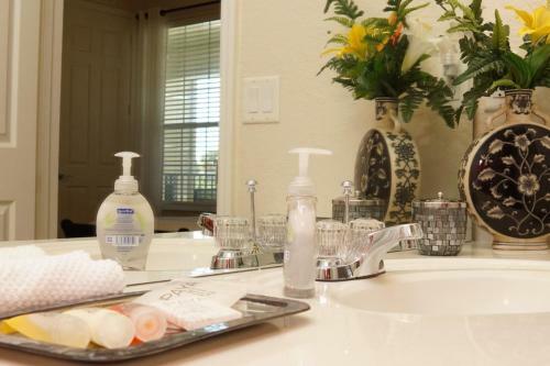 Apartamento Cayview Avenue Haven Condo #201