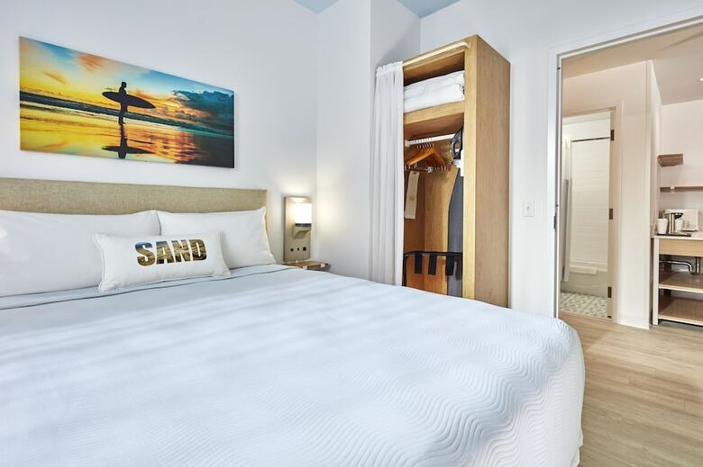 Hotel Universal's Endless Summer Resort - Dockside Inn And Suites