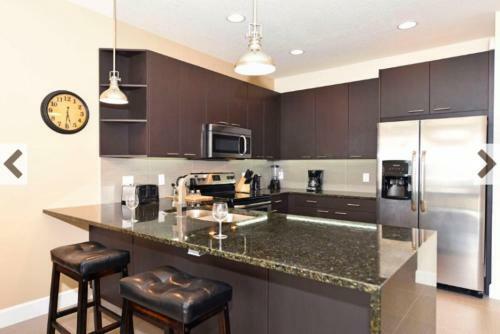 Modern 3 Bedroom 3 Bath Town Home Near Disney