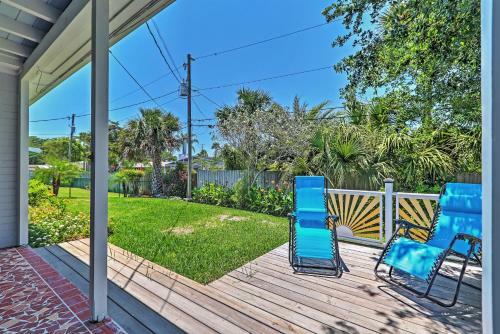 Ormond Beach Bungalow With Patio And Quiet Setting!
