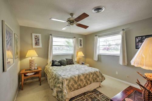 Spacious Home With Yard, 0 5 Mi To Ormond Beach