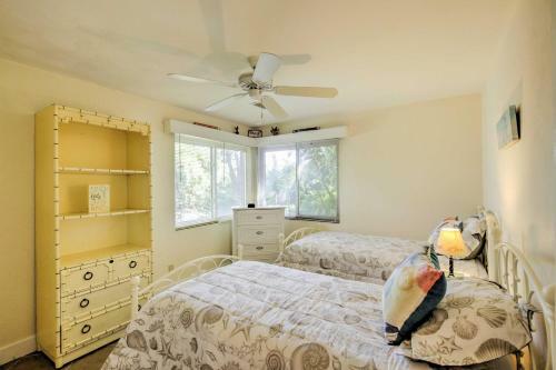 Tropical Ormond Beach Bungalow With Patio And Grill!