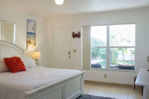 Southwind 4 - Studio 150 Inlet Way