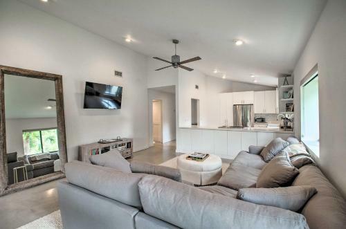 Apartamento Modern Palm Beach Apt With Pool Access And Crib!