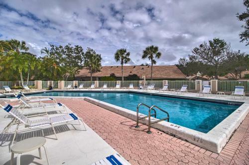 Apartamento Modern Palm Beach Apt With Pool Access And Crib!