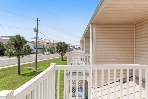 Deluna Court Getaway