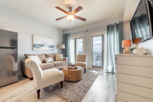 Carillon Beach Inn