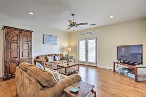 Apartamento Pcb Condo With Balcony - Walk To The Beach!