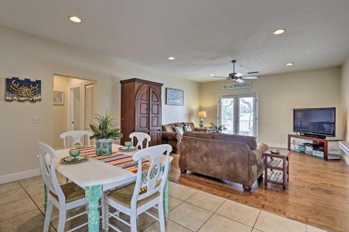 Apartamento Pcb Condo With Balcony - Walk To The Beach!