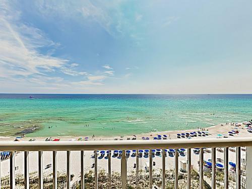 Apartamento New Listing! Gulf-front Gem With Multiple Pools Condo