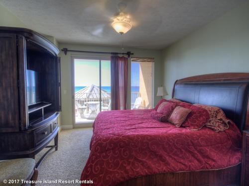 Treasure Island 0205