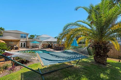 Tickled Turtle Beach House (3/2)
