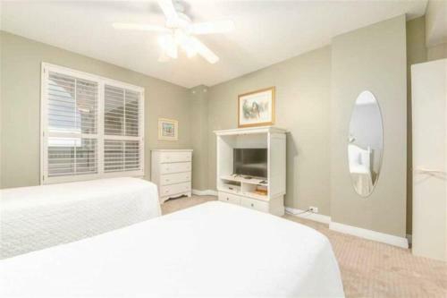 Beach Colony West Ph3b By Meyer Vacation Rentals
