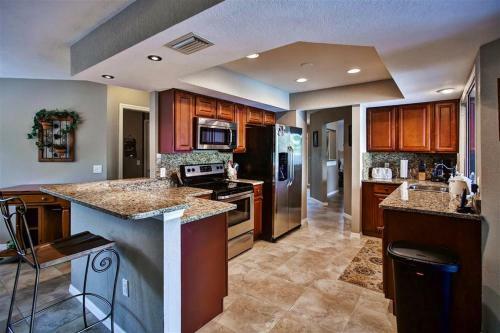 Port Charlotte Home With Views, Heated Pool And Spa!