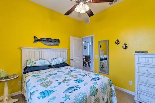 Port Charlotte Canalfront Home With Pool And Dry Bar!