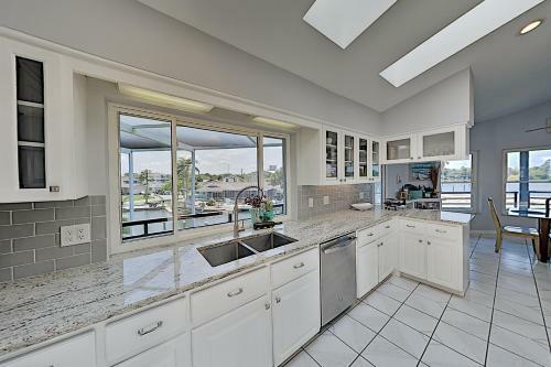 Beautiful River Home With Private Pool, Dock & Beach Home