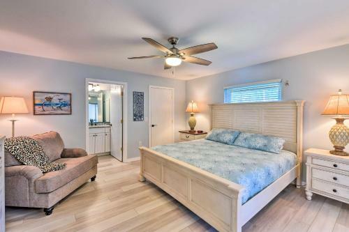 Family Fun - Port Charlotte Beach Bungalow!