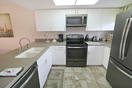 Ocean Village Club I26