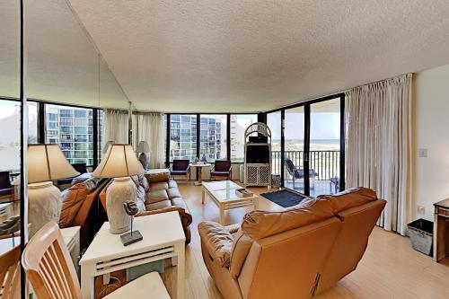 Apartamento Modernized Oceanfront Beach Condo Condo
