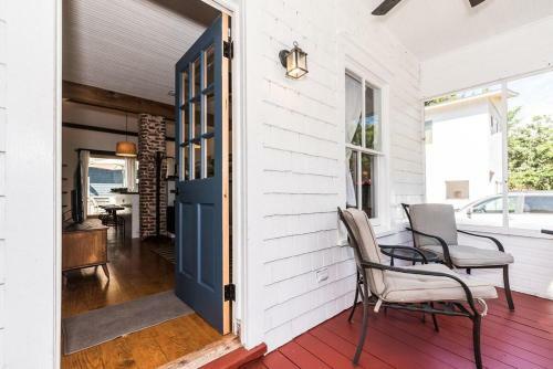 Cape Keepers Cottage - Lighthouse Park