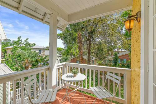 Orange Oasis - Walk To Historic District