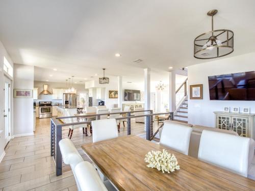 New Listing! Atlantic Dream With Pool - Steps To Beach Home