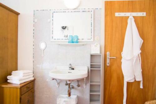 Hostal Pension Stissen Haus Am See