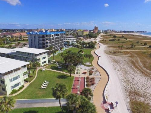 Apartamento Tropic Terrace #54 - Beachfront Rental Condo