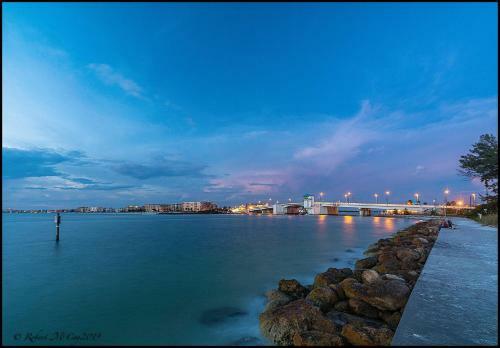 Apartamento Affordable Beach Condos -two Bed Condo With Full Kitchen Condo