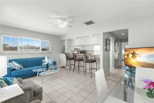 Seabreeze, 3br, Walk To Beach, Wifi, Pet Friendly, Sleeps 10