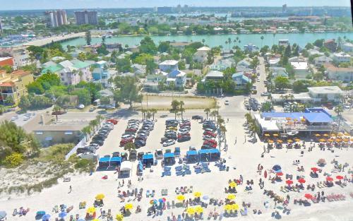 Affordable Beach Condos -three Bed 3 Bath House Home