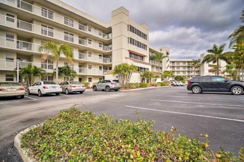 Apartamento St Petersburg Home With Pool Access, Oceanfront Views