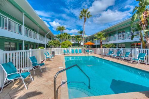 Apartamento Tropic Terrace #21 - Beachfront Rental Apts
