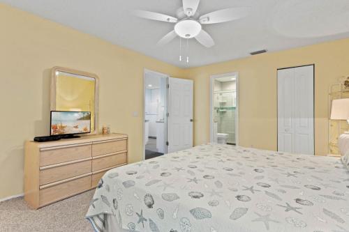 Quiet Resort Condo Surrounded By Tropical Vegetation - Blind Pass E102