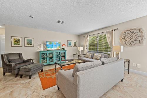 Hidden Gem Resort Condo Perfect For Sunsets & Shells - Blind Pass G102
